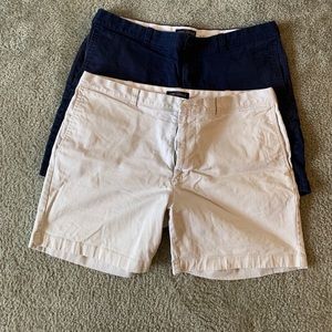 J. Crew Men’s 7” Flex Shorts in Stone and Navy